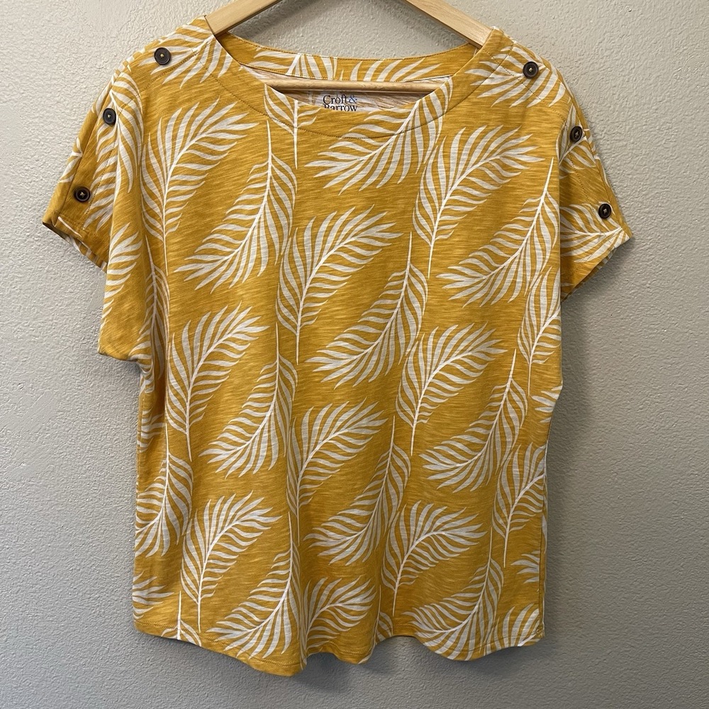 Croft & Barrow Tropical Yellow Top Button Detail Vacation Cruise‎ Beach Size L